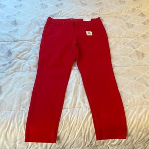 Size 8 Old Navy Pixie Pant Brand New with Tags